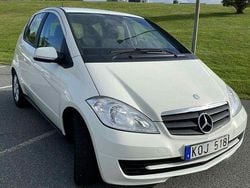 Vit Begagnad 2010 Mercedes A160 Classic Halvkombi | 64 000 kr (Marknadspris)