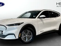 Vit (white) Begagnad 2022 Ford Mustang Mach-E SUV | 379 900 kr (Superpris)
