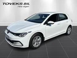 Vit (pure white) Begagnad 2022 VW Golf VIII Life Kombi | 234 900 kr (Bra pris)