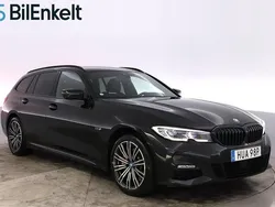 Svart Begagnad 2022 BMW 330e M Sport Kombi | 389 900 kr (Marknadspris)