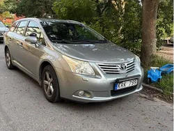 Grå Begagnad 2010 Toyota Avensis Business Edition Kombi | 59 000 kr (Marknadspris)