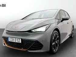 Ljusgrå Begagnad 2023 Cupra Born e-Boost Halvkombi | 264 900 kr (Bra pris)