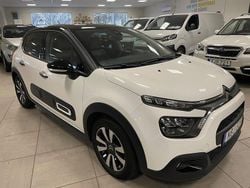Vit Begagnad 2024 Citroën C3 PureTech Halvkombi | 179 900 kr (Marknadspris)