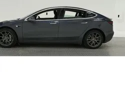 Grå Begagnad 2019 Tesla Model 3 Long Range Sedan | 185 000 kr (Bra pris)