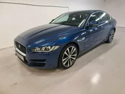 Blå Begagnad 2016 Jaguar XE Sedan | 169 000 kr (Marknadspris)