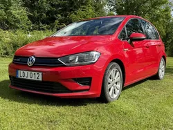 Röd Begagnad 2016 VW Golf VII Halvkombi | 110 000 kr (Bra pris)
