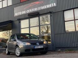 Mörkgrå Begagnad 2007 VW Golf V Trendline Halvkombi | 29 900 kr (Marknadspris)