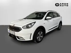 Vit Begagnad 2017 Kia Niro Advance SUV | 154 900 kr (Marknadspris)