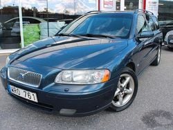 Blå Begagnad 2005 Volvo V70 Kinetic Kombi | 54 900 kr (Dyr)
