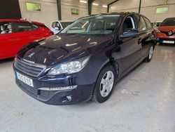 Mörkblå (blå) Begagnad 2016 Peugeot 308 Active Kombi | 79 900 kr (Marknadspris)