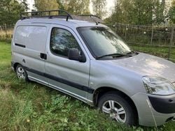 Grå Begagnad 2006 Peugeot Partner Van | 10 000 kr (Bra pris)