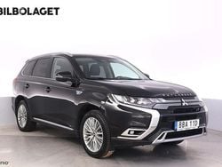Svart Begagnad 2019 Mitsubishi Outlander P-HEV SUV | 229 800 kr (Marknadspris)