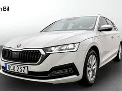 Vit Begagnad 2023 Skoda Octavia Style Kombi | 334 900 kr (Marknadspris)