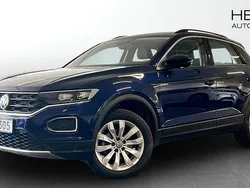 Blå (blue) Begagnad 2019 VW T-Roc SUV | 184 900 kr (Marknadspris)