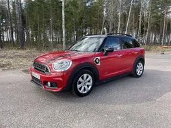 Röd Begagnad 2018 Mini John Cooper Works Countryman SUV | 260 000 kr (Marknadspris)