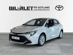 Grå Ny 2025 Toyota Corolla Hybrid Halvkombi | 347 500 kr (Lite dyr)