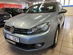 Ljusblå Begagnad 2010 VW Golf VI Halvkombi | 59 800 kr (Marknadspris)