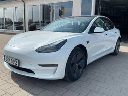 Vit Begagnad 2023 Tesla Model 3 Long Range AWD Sedan | 389 000 kr