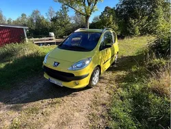 Gul Begagnad 2005 Peugeot 1007 Halvkombi | 23 500 kr