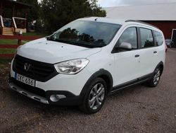Vit Begagnad 2016 Dacia Lodgy Stepway Minibuss | 59 900 kr (Bra pris)