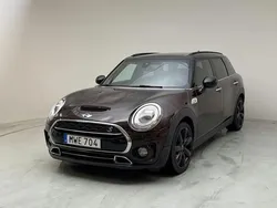 Röd Begagnad 2016 Mini Clubman Chili Kombi | 128 000 kr