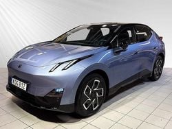 Blå Begagnad 2025 Lynk & Co 02 SUV | 399 900 kr (Superpris)