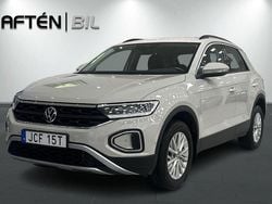 Ljusgrå (grå) Begagnad 2024 VW T-Roc SUV | 304 500 kr (Marknadspris)