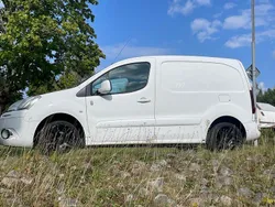 Vit Begagnad 2014 Citroën Berlingo Minibuss | 59 500 kr (Bra pris)
