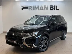 Svart Begagnad 2019 Mitsubishi Outlander P-HEV Edition SUV | 189 900 kr (Marknadspris)