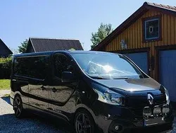 Svart Begagnad 2015 Renault Trafic Van | 109 000 kr