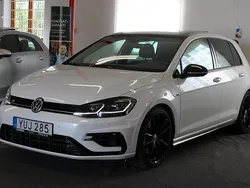 Vit Begagnad 2017 VW Golf VII R Halvkombi | 289 900 kr