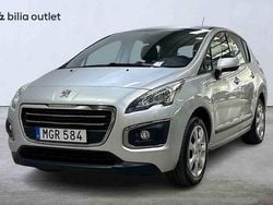 Grå Begagnad 2015 Peugeot 3008 Kombi | 99 900 kr (Marknadspris)