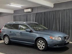 Blå Begagnad 2011 Volvo V70 Summum Kombi | 102 900 kr (Marknadspris)