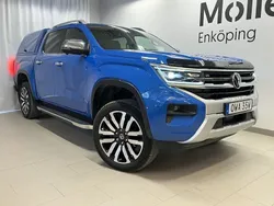 Blå (mid blue metallic) Begagnad 2023 VW Amarok Aventura Pickup | 659 000 kr (Marknadspris)