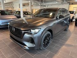 Röd (artisan red) Ny 2024 Mazda CX-80 Homura-Line SUV | 657 100 kr (Marknadspris)