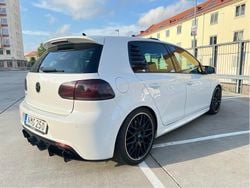 Vit Begagnad 2010 VW Golf VI R Halvkombi | 145 000 kr