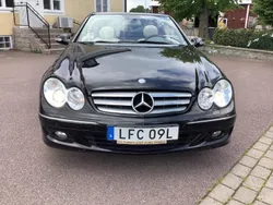 Svart Begagnad 2007 Mercedes CLK500 Elegance Cab | 175 000 kr