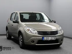 Grå Begagnad 2011 Dacia Sandero Halvkombi | 34 900 kr
