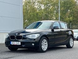 Svart Begagnad 2015 BMW 118 Halvkombi | 109 900 kr (Bra pris)