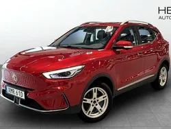 Röd (red) Begagnad 2022 MG ZS Luxury Sedan | 244 900 kr (Bra pris)