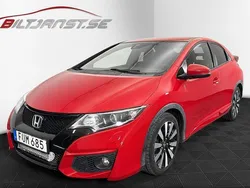 Röd Begagnad 2015 Honda Civic Sport Halvkombi | 119 900 kr (Marknadspris)