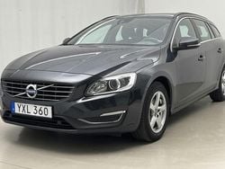 Grå Begagnad 2018 Volvo V60 Momentum Kombi | 204 800 kr (Superpris)