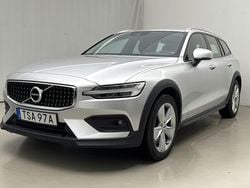 Silver Begagnad 2019 Volvo V60 CC SE Kombi | 294 800 kr (Marknadspris)
