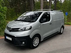 Silver Begagnad 2017 Toyota Proace Van | 85 000 kr (Marknadspris)