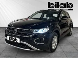 Svart (deep black pearl) Begagnad 2023 VW T-Roc SUV | 279 000 kr (Bra pris)