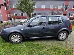 Grå Begagnad 2003 VW Golf IV Halvkombi | 10 000 kr (Superpris)