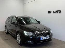 Mörkbrun (brun) Begagnad 2013 Skoda Superb Ambition Kombi | 84 900 kr (Marknadspris)