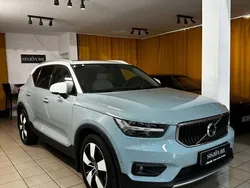 Ljusblå (blå) Begagnad 2018 Volvo XC40 SUV | 269 000 kr (Marknadspris)