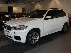 Vit Begagnad 2017 BMW X5 M Sport SUV | 369 800 kr (Marknadspris)