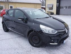 Svart Begagnad 2018 Renault Clio IV Zen Halvkombi | 129 900 kr (Dyr)